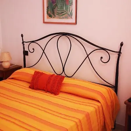 Govi Affittacamere Diano Castello
