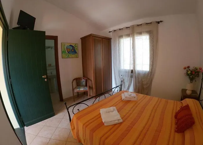 Govi 3* Diano Castello